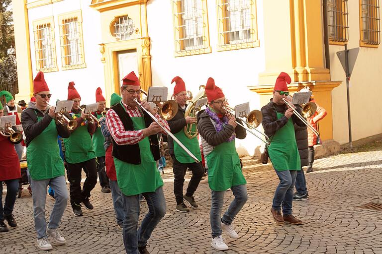 Die Musikgruppen sorgten für Unterhaltung. Die Musikgruppen sorgten für Unterhaltung. 