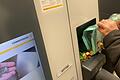 Geld kann bei der Commerzbank in Bad Kissingen Bad Kissingen künftig nur noch am Automaten eingezahlt werden.&nbsp; &nbsp;