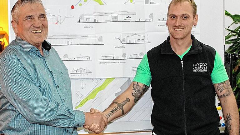 Weitere Belebung für den Tourismus: Bürgermeister Alfred Frank (links) und Jason McKinney (rechts) stellten das Projekt Jugend- und Freizeitcamp in Gräfendorf vor. Weitere Belebung für den Tourismus: Bürgermeister Alfred Frank (links) und Jason McKinney (rechts) stellten das Projekt Jugend- und Freizeitcamp in Gräfendorf vor.