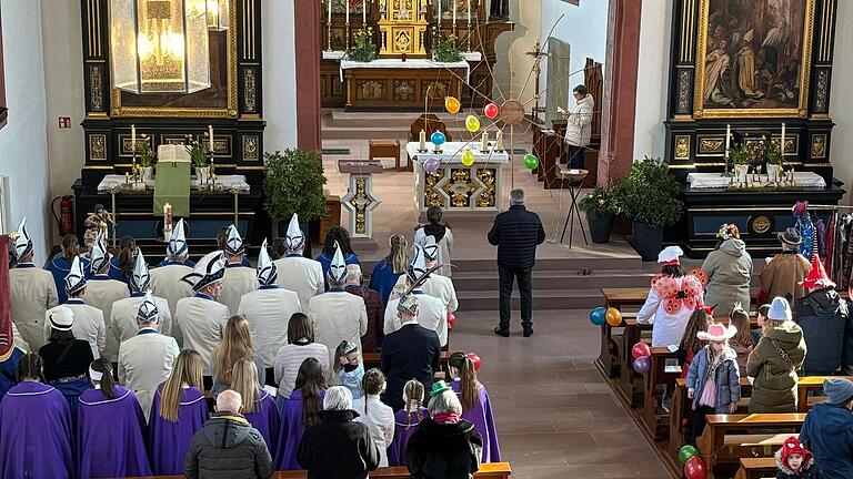 Gemeinsam statt einsam in der Eußenheimer Kirche. Gemeinsam statt einsam in der Eußenheimer Kirche.