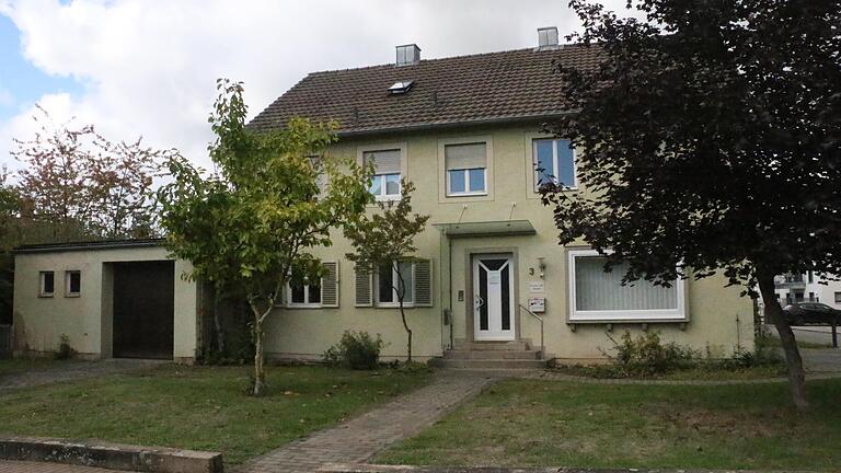 Das Pfarrhaus in der Friedenstrasse in Marktheidenfeld. Es soll zukünftig abgerissen und neugebaut werden.