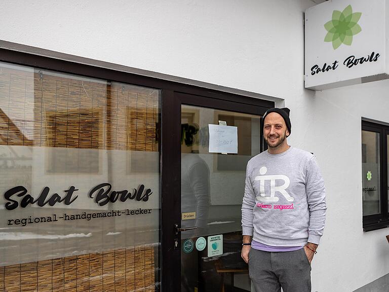 Seit Dezember 2021 hat Sebastian Skorepa seinen Laden in der Ritter-von-Schmitt-Straße in Ebern. Seit Dezember 2021 hat Sebastian Skorepa seinen Laden in der Ritter-von-Schmitt-Straße in Ebern.