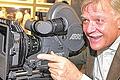 Sie waren vier Jahrzehnte unzertrennlich: Michael Ballhaus (79) und seine Arriflex haben Filmgeschichte geschrieben. Fotos: Archiv