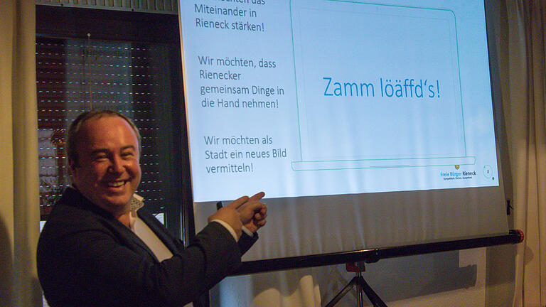 Zu einen ersten Informationsabend luden die Freie Bürger mit ihrem Bürgermeisterkandidaten Sven Nickel ein. 'Zamm löäffd's' ist ihr Wahlkampfmotto für die anstehenden Kommunalwahlen im nächsten Jahr. Zu einen ersten Informationsabend luden die Freie Bürger mit ihrem Bürgermeisterkandidaten Sven Nickel ein. 'Zamm löäffd's' ist ihr Wahlkampfmotto für die anstehenden Kommunalwahlen im nächsten Jahr.