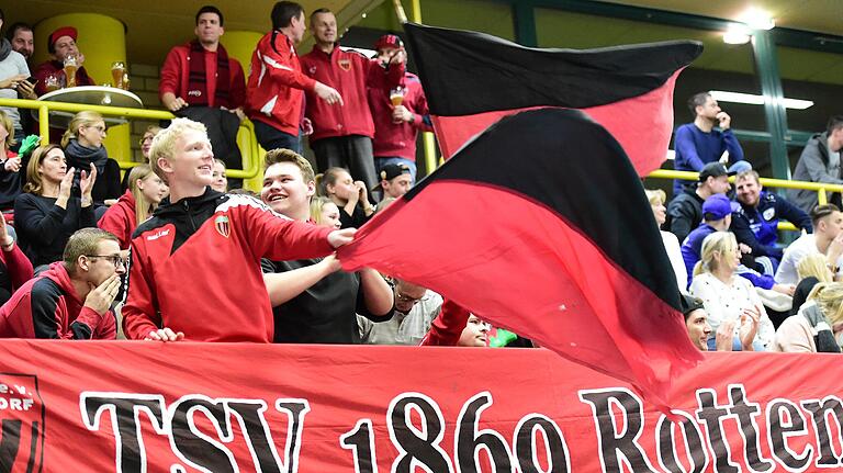 Egal, ob Fußball oder Futsal, darauf kommt es auch an: gute Stimmung auf den Rängen.