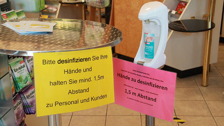 Desinfektionsmöglichkeit in der Mohren-Apotheke.