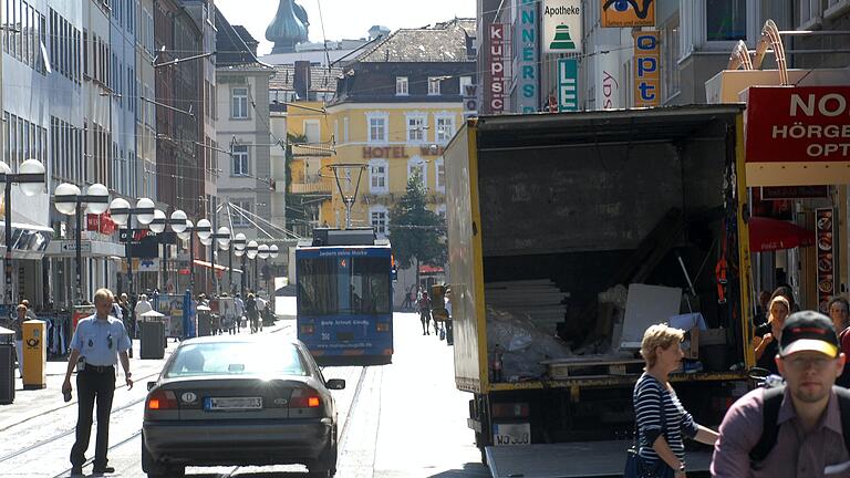 Die Kaiserstraße vor der Sanierung im Jahr 2010.