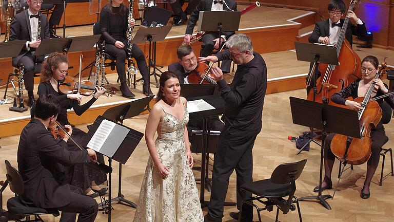 Sopranistin Katharina Ruckgaber im Max-Littmann-Saal von Bad Kissingen. - Sopranistin Katharina Ruckgaber im Max-Littmann-Saal von Bad Kissingen. Sopranistin Katharina Ruckgaber im Max-Littmann-Saal von Bad Kissingen. - Sopranistin Katharina Ruckgaber im Max-Littmann-Saal von Bad Kissingen.