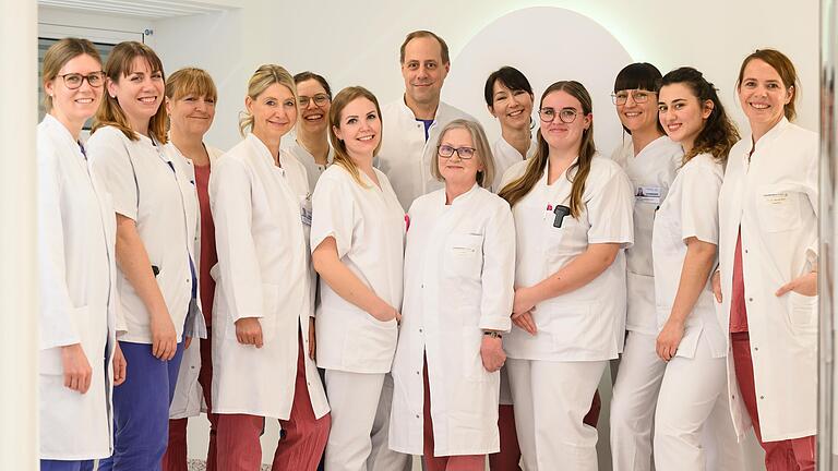 Seit Anfang 2024 arbeitet das Team des UKW-Kinderwunschzentrums in den neuen Räumen der Frauenklinik.