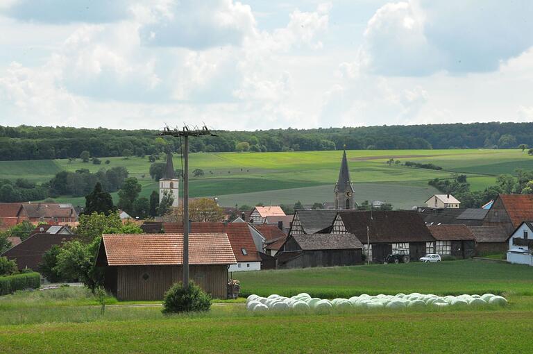 Am 6. Februar findet eine Bürgersprechstunde zum Thema Grundsteuer in Aidhausen statt. Am 6. Februar findet eine Bürgersprechstunde zum Thema Grundsteuer in Aidhausen statt.