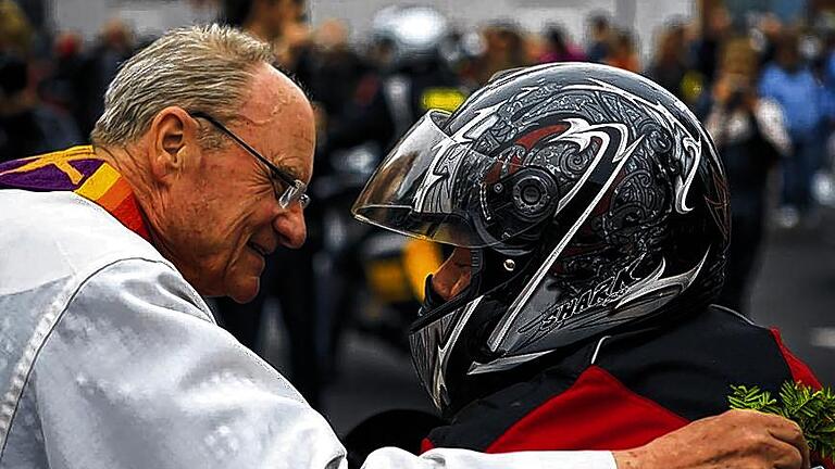 Lauter wunderbare Menschen beim Motorrad-Gottesdienst