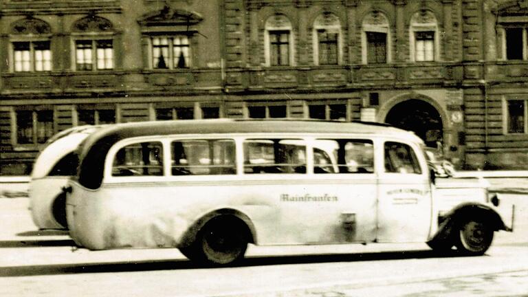 Früher: 'Mainfranken' war der erste Omnibus der Firma Wilhelm Schneider. Es gab 33 Sitzplätze einschließlich Fahrer.       -  Früher: 'Mainfranken' war der erste Omnibus der Firma Wilhelm Schneider. Es gab 33 Sitzplätze einschließlich Fahrer.