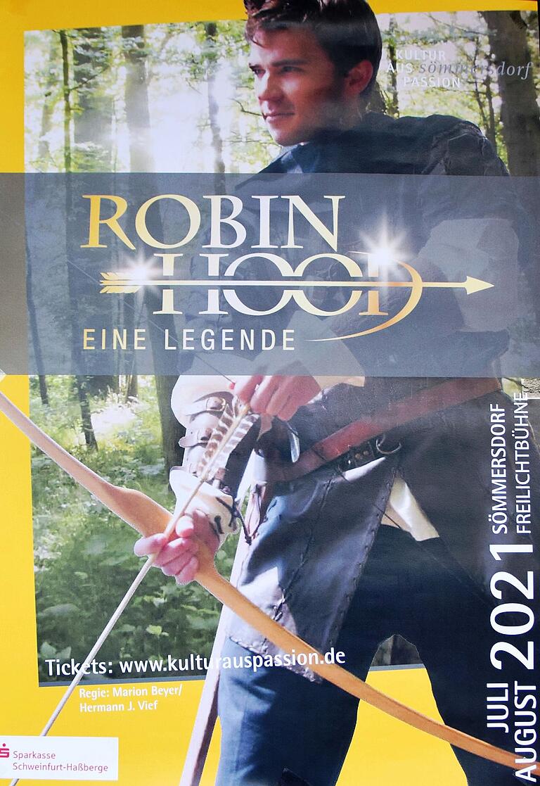 Auf dem vorläufigen Plakat zum Sömmersdorfer 'Robin Hood' wirbt als Hauptdarsteller der 26-jährige Marius Mergenthal für das Sommertheater 2021 auf der Freilichtbühne. Auf dem vorläufigen Plakat zum Sömmersdorfer 'Robin Hood' wirbt als Hauptdarsteller der 26-jährige Marius Mergenthal für das Sommertheater 2021 auf der Freilichtbühne.