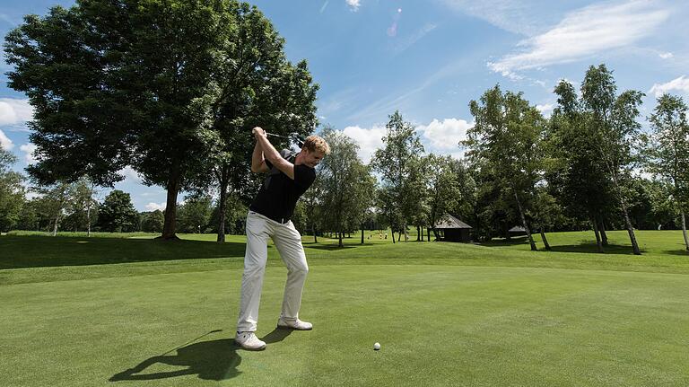 Unzufrieden waren viele bayerische Golfer, dass sie so lange warten mussten. Aber ab Montag dürfen sie wieder auf die Grüns.