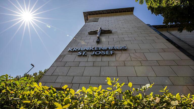 Schließt das Krankenhaus St. Josef in Schweinfurt, oder gibt es ein Licht am Horizont?