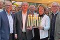 Bei der Kreistagssitzung in der Georgi-Kurhalle in Bad Brückenau entzündete man Kerzen im Gedenken&nbsp; an die Menschen in Israel, die gerade das Chanukkafest (Lichterfest) feiern.