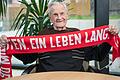 'Ein Leben lang': Bei Georg Knaup trifft das besser zu als bei den meisten Anderen. Der 99-Jährige ist seit 90 Jahren Mitglied bei den Würzburger Kickers.&nbsp;