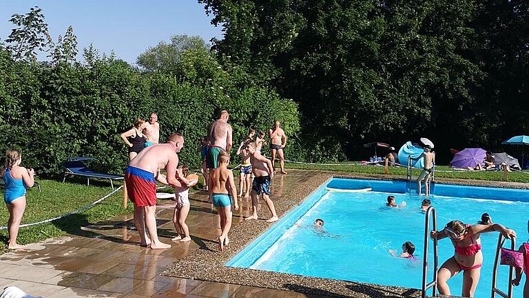 Das Kraisdorfer Schwimmbad