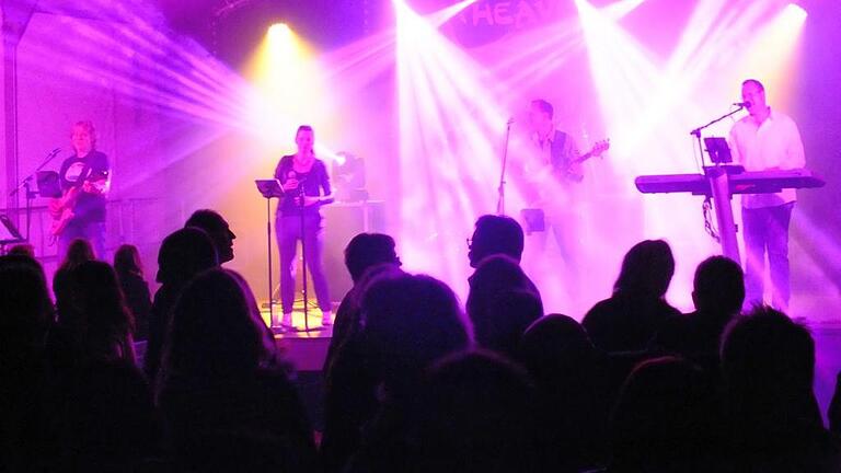 Bei &bdquo;Rock im Wald&ldquo; gastiert auch in diesem Jahr wieder die Band &bdquo;Heaven&ldquo;.