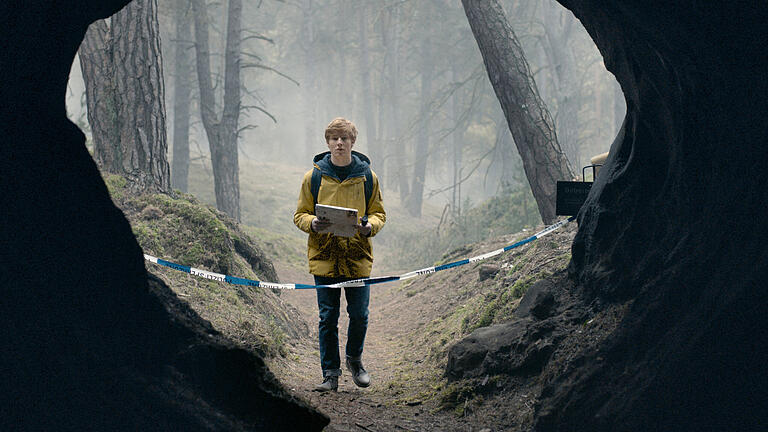 Das Rätsel um die Zeitreisen nach einem Atomunfall im fiktiven Städtchen Winden wird in der dritten Staffel der Netflix-Serie 'Dark' gelöst. Das Rätsel um die Zeitreisen nach einem Atomunfall im fiktiven Städtchen Winden wird in der dritten Staffel der Netflix-Serie 'Dark' gelöst.