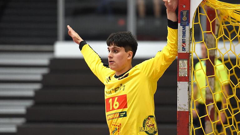 Die Einwechslung von Torhüter Jurii Zhuromskyi (Archivbild) brachte die Wende für den HSC Bad Neustadt im Auswärtsspiel beim Tabellenletzten TSV Allach II. Die Einwechslung von Torhüter Jurii Zhuromskyi (Archivbild) brachte die Wende für den HSC Bad Neustadt im Auswärtsspiel beim Tabellenletzten TSV Allach II.