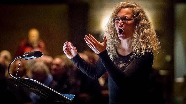 Leitet den Schweinfurter Thalia-Chor: Monika Oser.