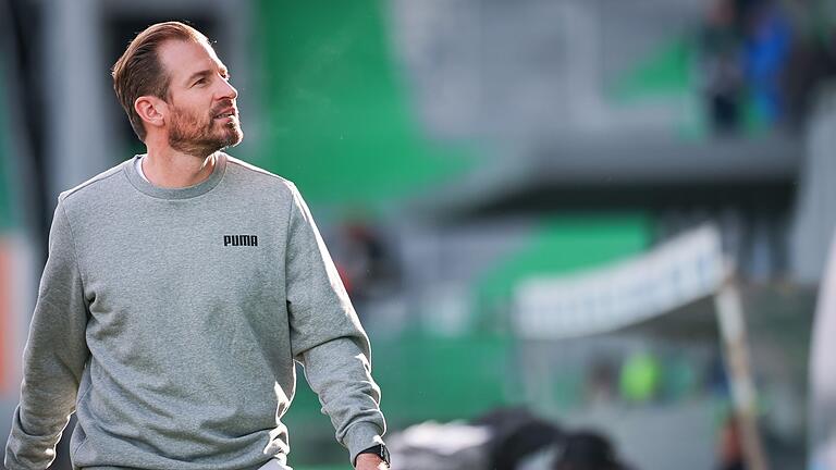 SpVgg Greuther Fürth - Karlsruher SC       -  Das Debüt von Fürths Trainer Jan Siewert endet mit einer Niederlage.