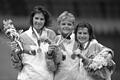 Vor 30 Jahren: Die Tauberbischofsheimer Florett-Frauen feiern ihren in Seoul ihren Olympia-Triumph. Von links: Sabine Bau (Silber), Anja Fichtel (Gold) und Zita Funkenhauser (Bronze).