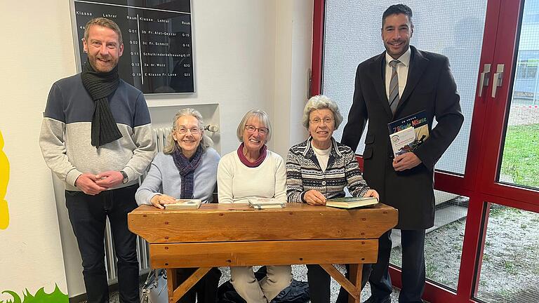 Unsere VorleserInnen (von links): Matthias Paul, Ursula Gerstner, Barbara Hofmann, Gudrun Wolf und Bürgermeister Nick Schuppert.