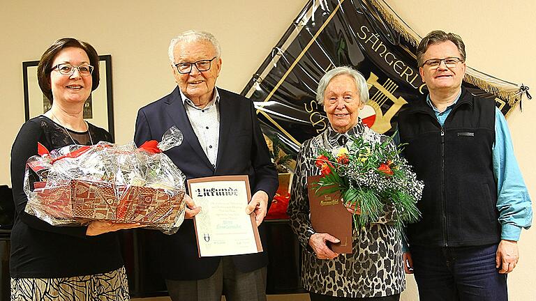 Im Bild (von links): Heike Bauer, Elmar Leimeister, Marianne Hörl, Bernhard Oberländer. Hilger Kestler konnte persönlich nicht anwesend sein.