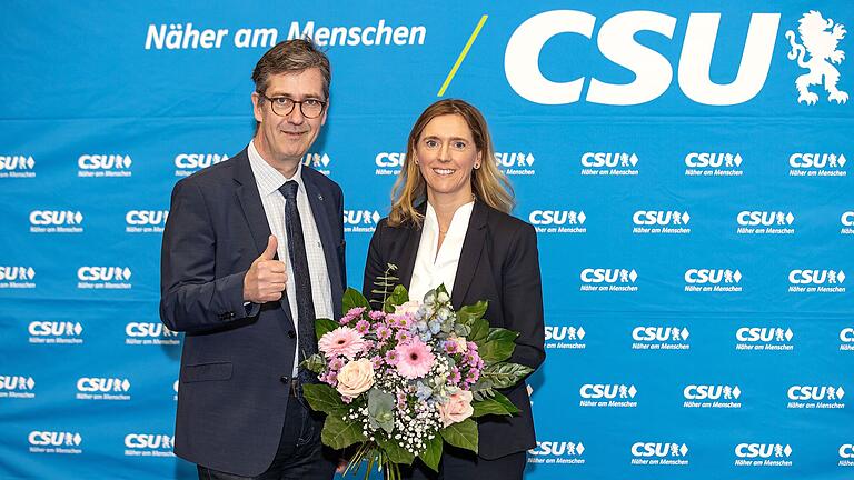 Würzburgs noch amtierender OB Christian Schuchardt sprach sich für Bürgermeister Judith Roth-Jörg als eine Nachfolgerin aus. Würzburgs noch amtierender OB Christian Schuchardt sprach sich für Bürgermeister Judith Roth-Jörg als eine Nachfolgerin aus. 