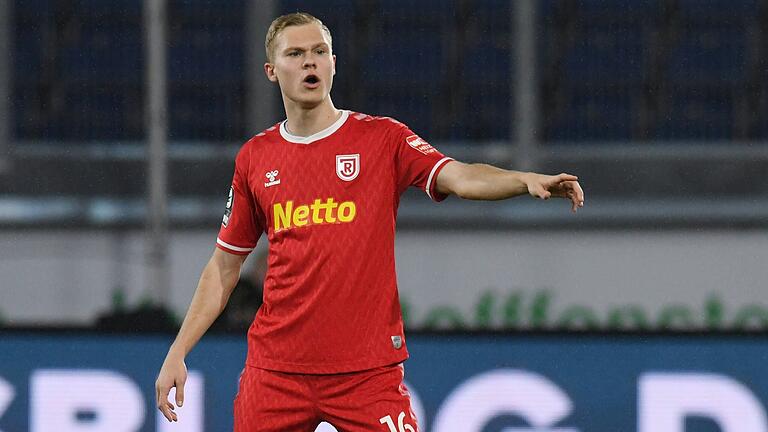 Louis Breunig, hier im Trikot seines aktuellen Klubs Jahn Regensburg, hat seine ersten U-20-Länderspiele absolviert.