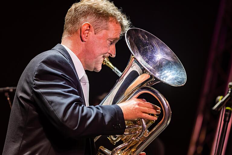 Stefan Pfister mit dem Euphonium setzte Glanzpunkte