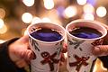 Für viele ist erst mit dem ersten Glühwein auf dem Weihnachtsmarkt so richtig Adventszeit. Doch wie klappt der Genuss ohne Kopfschmerz?       -  Für viele ist erst mit dem ersten Glühwein auf dem Weihnachtsmarkt so richtig Adventszeit. Doch wie klappt der Genuss ohne Kopfschmerz?