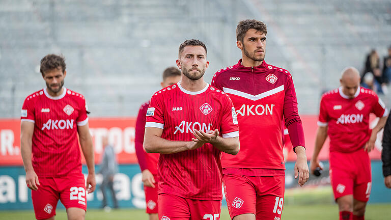 Die Würzburger Kickers spielen 1:1 am Samstag 28.09.24 gegen TSV Aubstadt und teilen sich im Unterfranken Derby einen Punkt.