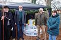 Eröffnung des Hobbykünstlermarkt mit von links Nachtwächter Peter Bosensiek, Bürgermeister Wieland Gsell, Thomas Schießer und Ulrike Döll (Leiterin der Bücherei).