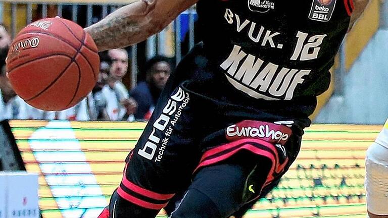 Basketball - Beko BBL - Crailsheim Merlins - s.Oliver Baskets       -  Führte seine Mannschaft zurück in die Erfolgsspur: Baskets-Kapitän Dru Joyce war der stärkste Würzburger beim 81:70 in Crailsheim.