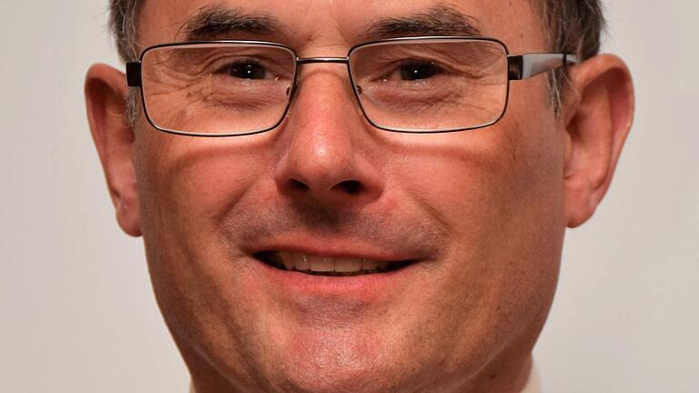 Der amtierende Bürgermeister Roland Hoh (CSU) möchte sein Amt behalten. Der amtierende Bürgermeister Roland Hoh (CSU) möchte sein Amt behalten.