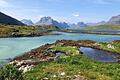 Norwegen verspricht wunderschöne Landschaften. Ein Versprechen, das gehalten wird. Hier zu sehen: Die Insel Flakstadoeya auf den Lofoten.