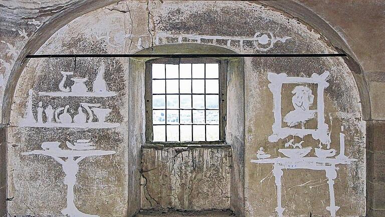 Kunst in der Ruine: Spaßvögel haben den dicken Mauern ein neues Gesicht gegeben. Kunst in der Ruine: Spaßvögel haben den dicken Mauern ein neues Gesicht gegeben.