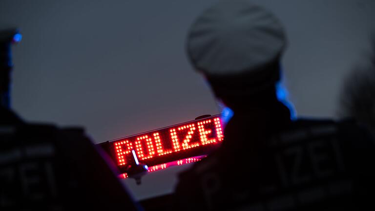 Polizei       -  Insgesamt wurden sechs Menschen verletzt, drei davon schwer. (Symbolbild)