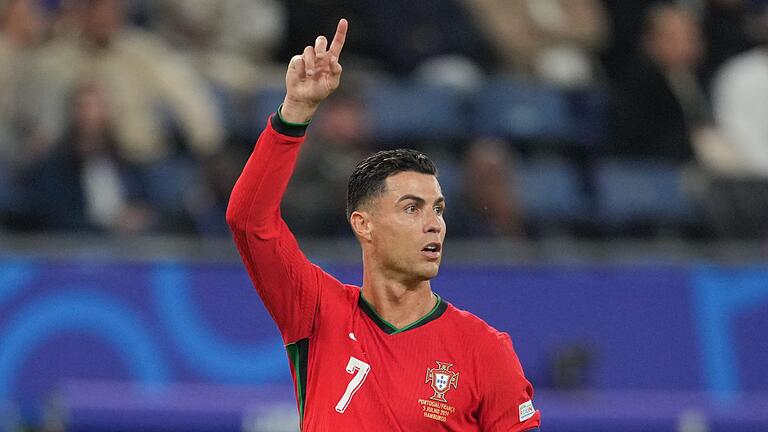 Cristiano Ronaldo       -  Wie lange noch im Nationalteam? Portugals Superstar Cristiano Ronaldo.