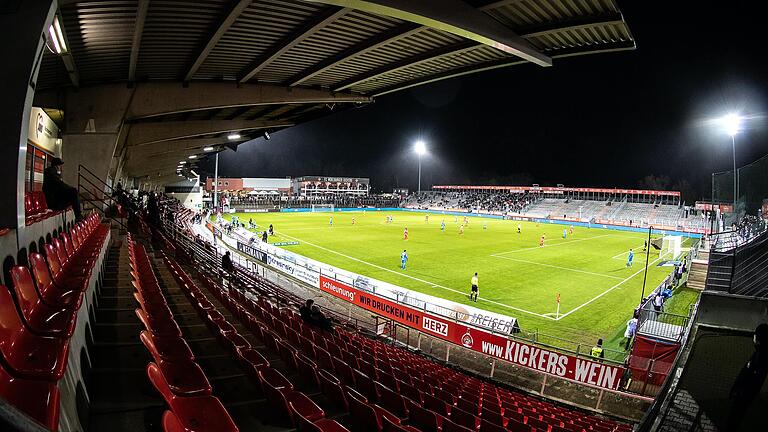 Die Akon-Arena der Würzburger Kickers wird vor und während der Fußball-Europameisterschaft im kommenden Sommer als Trainingsgelände dienen.