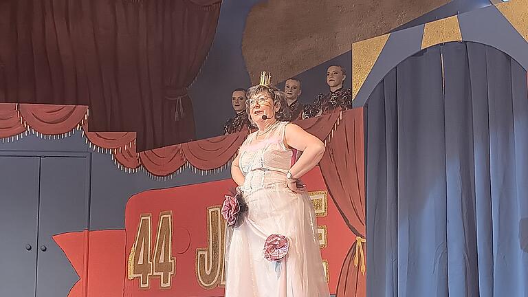 Nüdlinger Fasching 2025 - Nüdlinger Carneval Club feiert 44. Jubiläum Nüdlinger Fasching 2025 - Nüdlinger Carneval Club feiert 44. Jubiläum