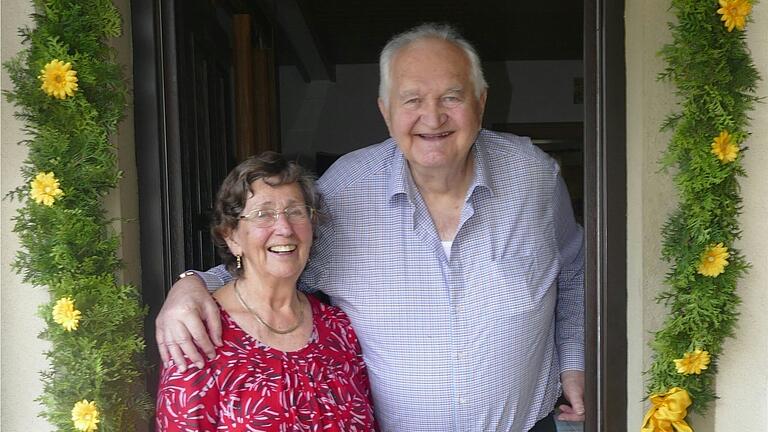 Mathilde und Adolf Hell feierten in Großlangheim das 60. Ehejubiläum.