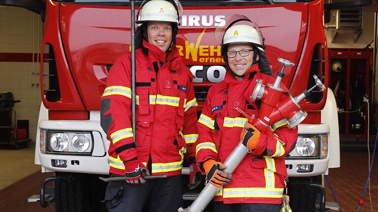 Für sie legte die Wernecker Feuerwehr erfolgreich ein Quereinsteigerprogramm auf: Holger Mai (links) und Patrick Schmitt.