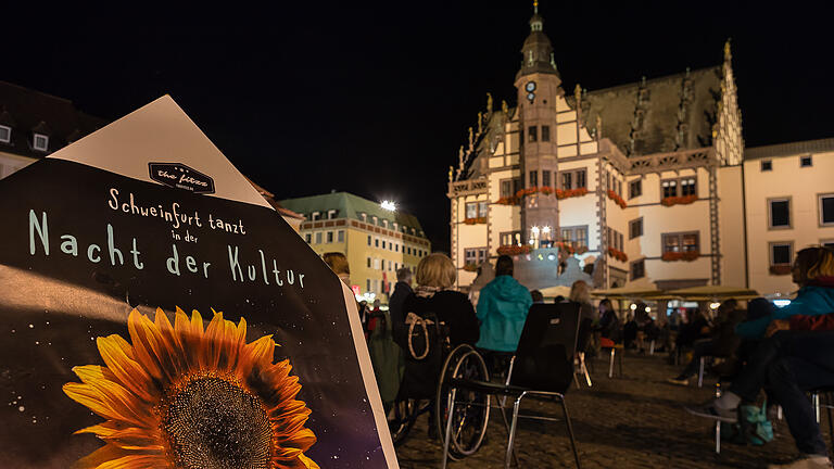 Impressionen von der Nacht der Kultur des KulturPackts auf dem Marktplatz.