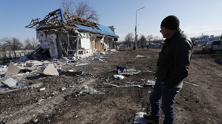 Ukraine-Konflikt - Wolnowacha       -  Wolnowacha ist einer von vielen Orten im ostukrainischen Gebiet Donezk, die russische Soldaten im Zuge des Krieges überfallen haben. (Achivbild)