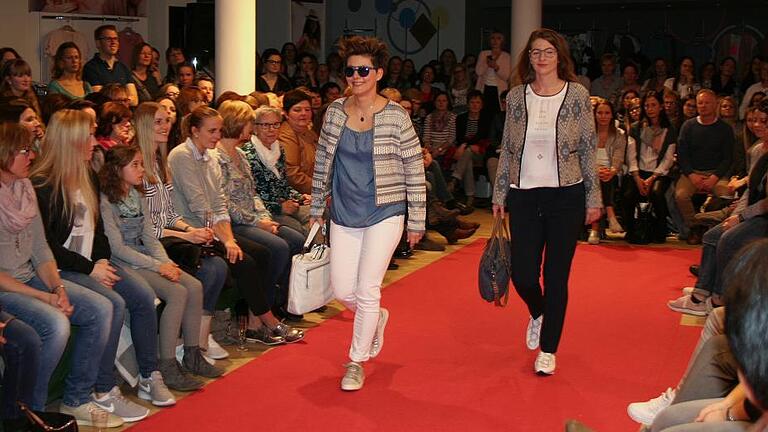 Seine Stammkunden hatte das Gerolzhöfer Modehaus Iff zur Präsentation von Frühjahrsmode eingeladen.