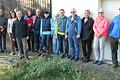 Eine ansehnliche Wandergruppe nahm das Angebot des Eigenheimervereins Lindach wahr, abendliche Wanderungen durch Wald und Flur des Sonderkulturendorfs zu machen.